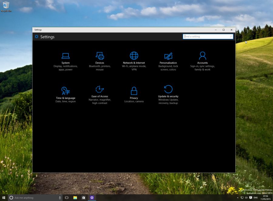 Temné téma aplikované na Nastavení Windows 10 Insider Preview 10074 (Zdroj: betanews.com)