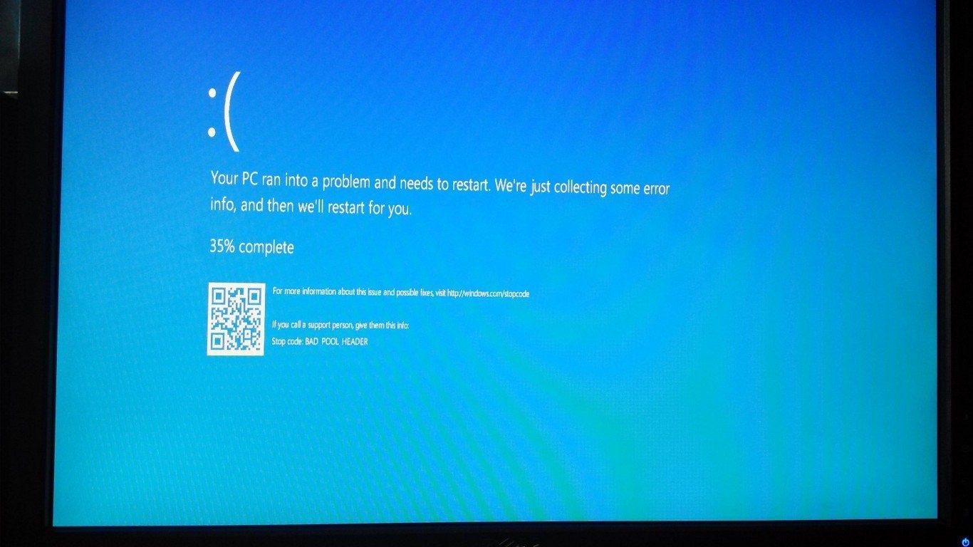 QR kód by mohl značně usnadnit a urychlit řešení chyb spojených s Modrou obrazovkou smrti (Zdroj: MicrosoftInsiders.es) QR kód by mohl značně usnadnit a urychlit řešení chyb spojených s Modrou obrazovkou smrti (Zdroj: MicrosoftInsiders.es)