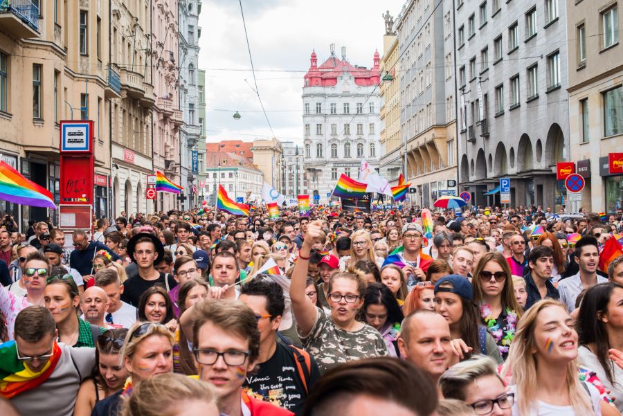 Prague Pride na Václavském náměstí (Zdroj: Wikipedia.org) Prague Pride na Václavském náměstí (Zdroj: Wikipedia.org)