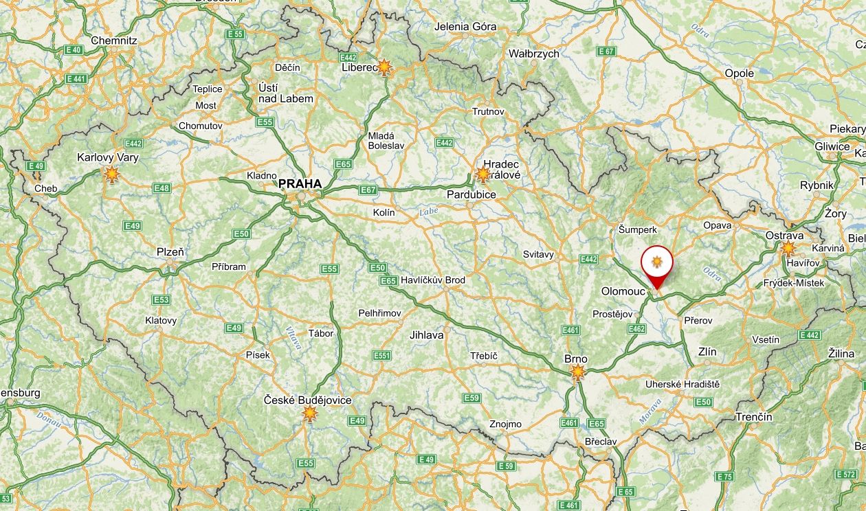 Všechna města možného startu Vánoční hry Map.cz jsou označena hvězdičkou viditelnou i bez přiblížení (Zdroj: Mapy.cz)